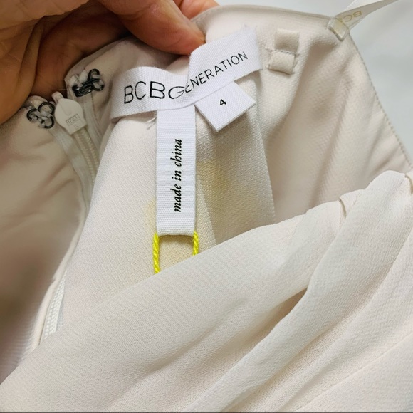 NWT BCBG Cutout Dress Size 4 Cream - Picture 13 of 15